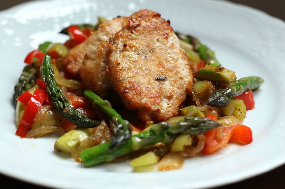  Chicken Meatballs and Sauteed Vegetables Recipe